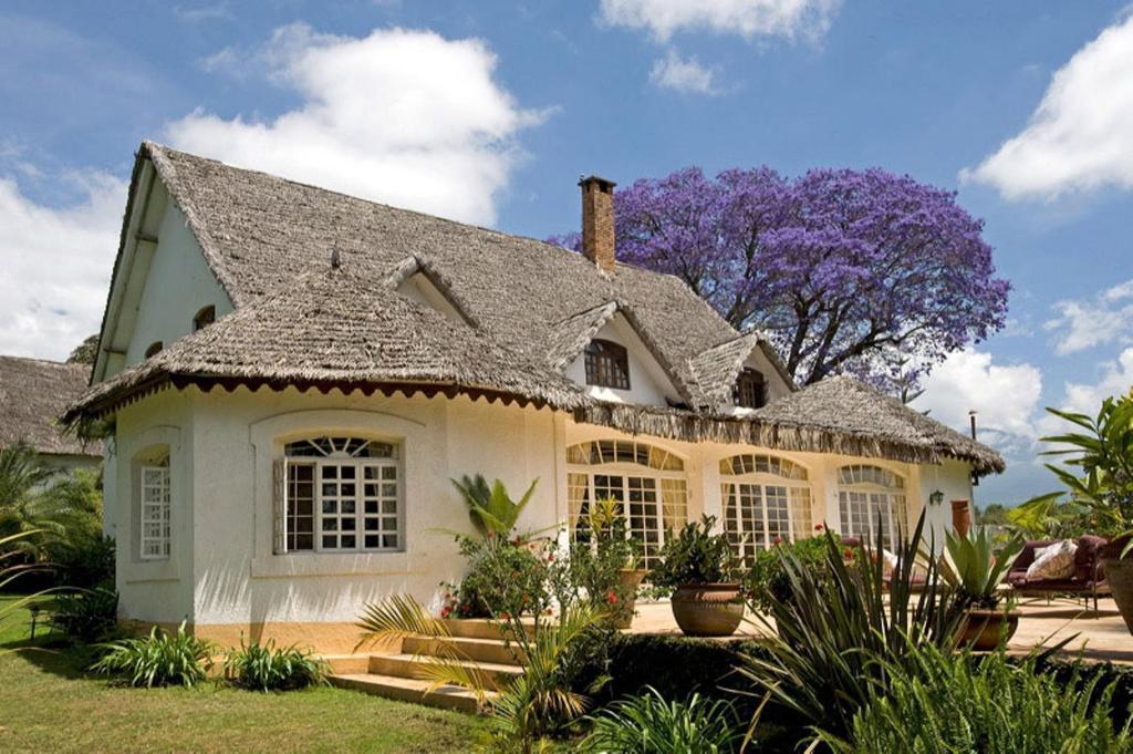 Arusha Safari Lodge Exterior photo