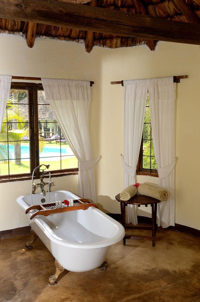 Arusha Safari Lodge Exterior photo
