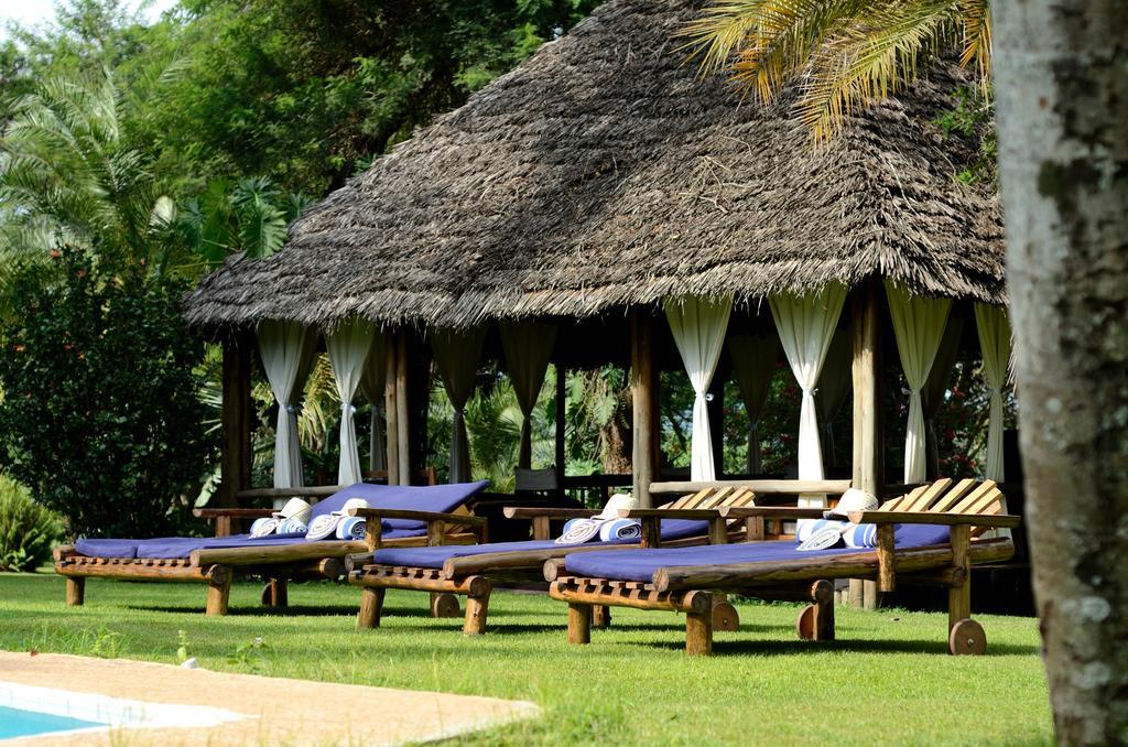 Arusha Safari Lodge Exterior photo