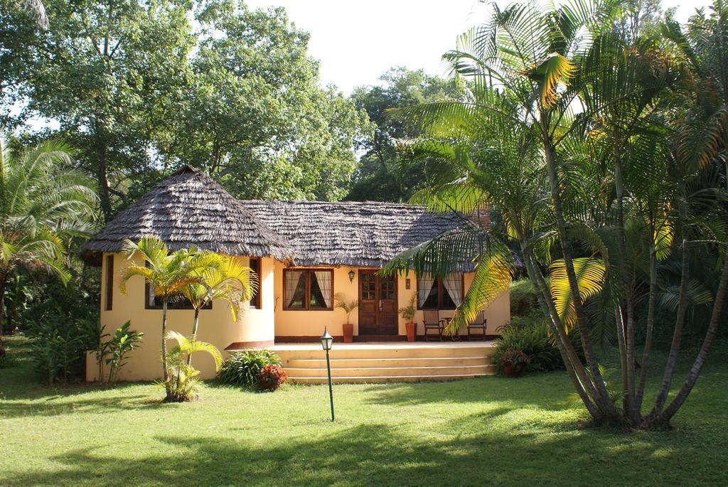Arusha Safari Lodge Exterior photo