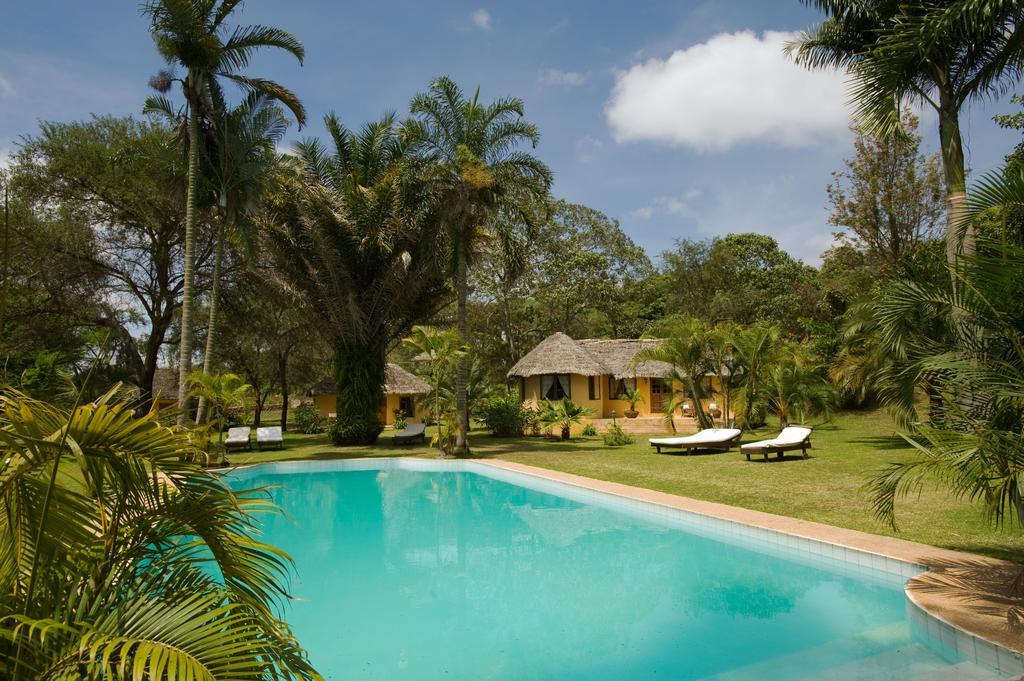 Arusha Safari Lodge Exterior photo