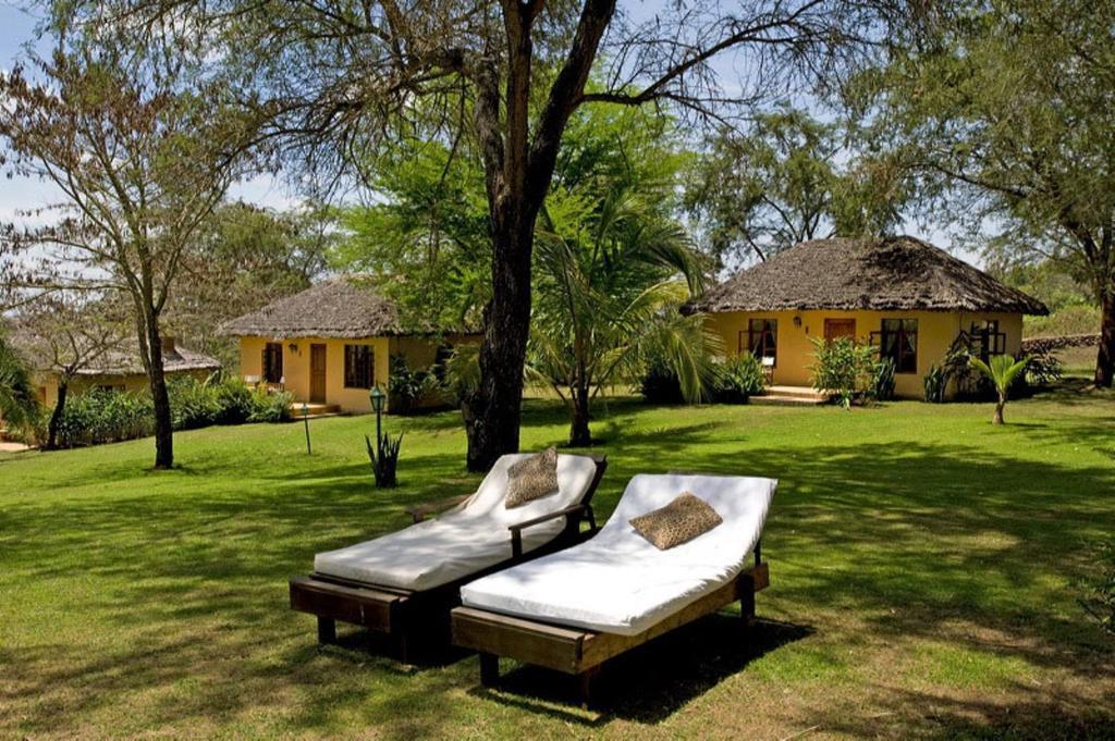 Arusha Safari Lodge Exterior photo